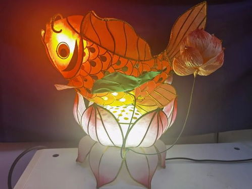 花灯映童心，非遗传薪火——何氏艺术灯彩传承人校园行