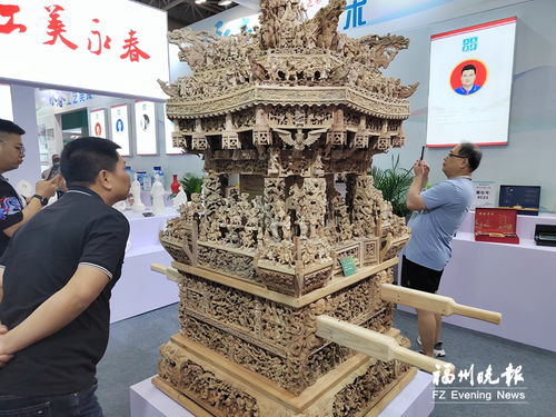 南后街展出131件 套 大师作品 体现 闽派 工艺美术最高水准